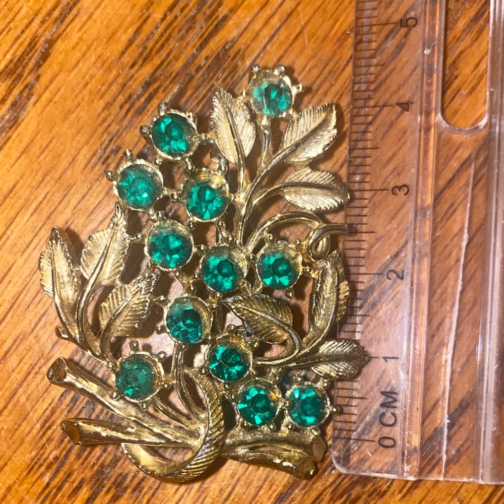 Vintage Gold and Green Brooch